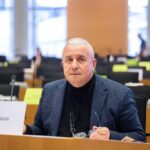 Daniel Buda preia conducerea Delegației României din grupul PPE. Rareș Bogdan, înlocuit la șefia delegației
